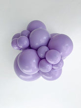Load image into Gallery viewer, 24082 Tuftex Blossom 24&quot; Round (25ct)
