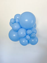 Load image into Gallery viewer, 24021 Tuftex Baby Blue 24&quot; Round (1ct)
