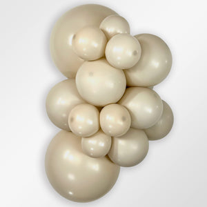 446189 Fashion White Sand 18" Round (25ct)