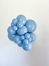 Load image into Gallery viewer, 17063 Tuftex Georgia 17&quot; Round (50ct)
