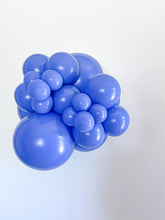 Load image into Gallery viewer, 24089 Tuftex Peri 24&quot; Round (25ct)
