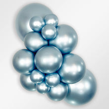 Load image into Gallery viewer, 409900 Silk Artic Blue 18&quot; Round (25ct)

