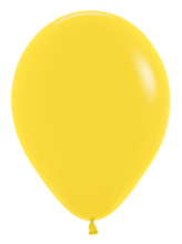 Load image into Gallery viewer, 250540 Fashion Yellow 18&quot; Round (25ct)
