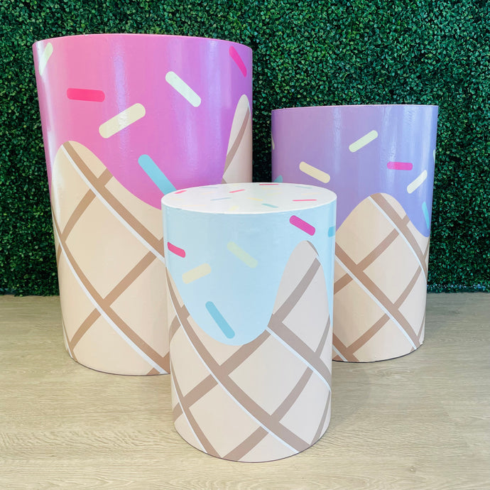 Set of 3 Round Sweet Plinth Rental