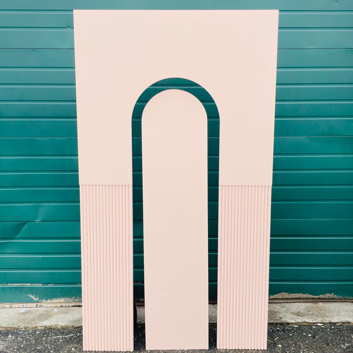 Squared Hollow Ripple Arch with Inner Panel Rental