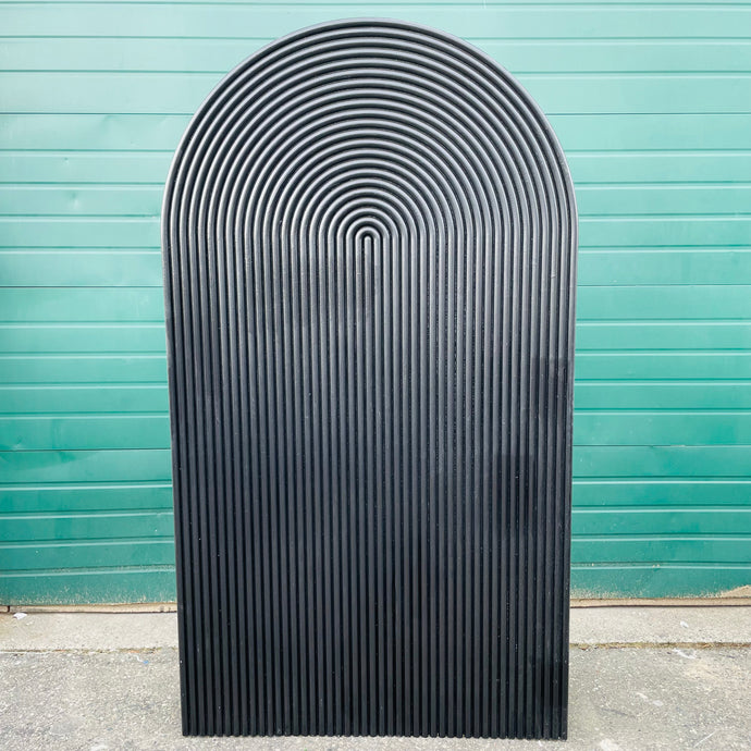 Ripple Arch Panel Rental - Black